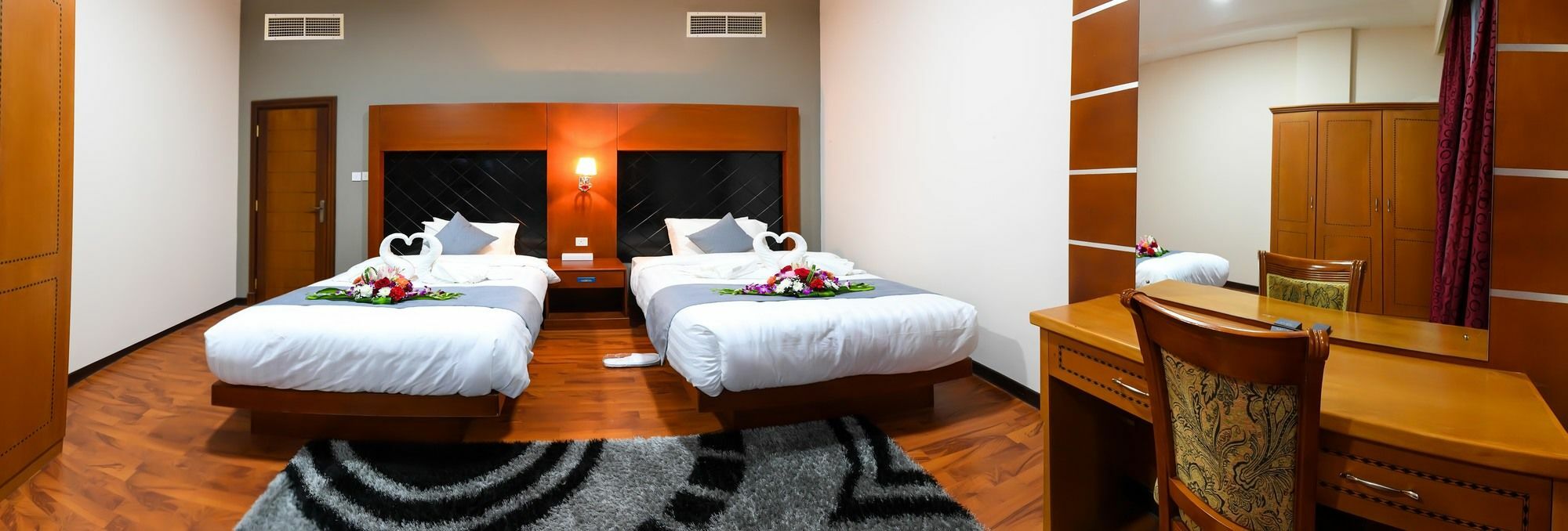 Sea Diamond Plaza Apartments Manama Eksteriør billede